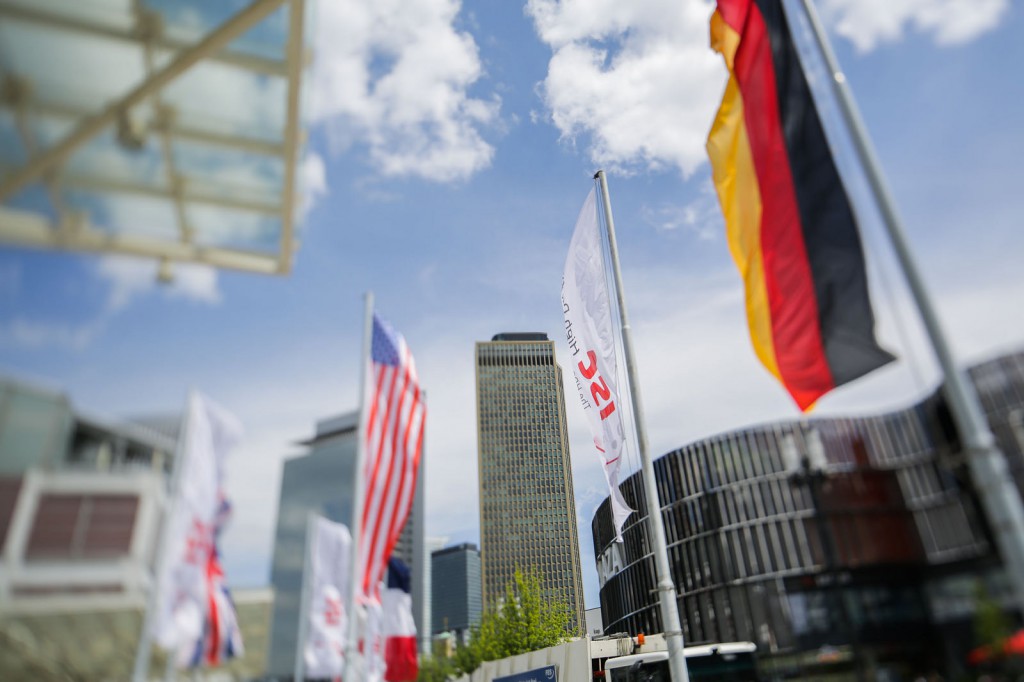 27810776805_5ac6785bfb_h